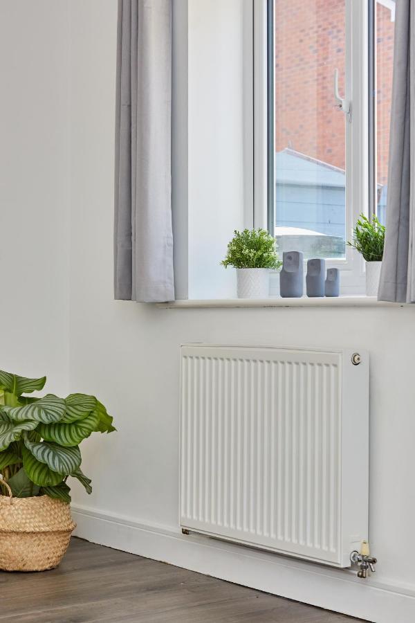 Cosy,Modern And Relaxing 3 Bedroom House With Parking Manchester Esterno foto