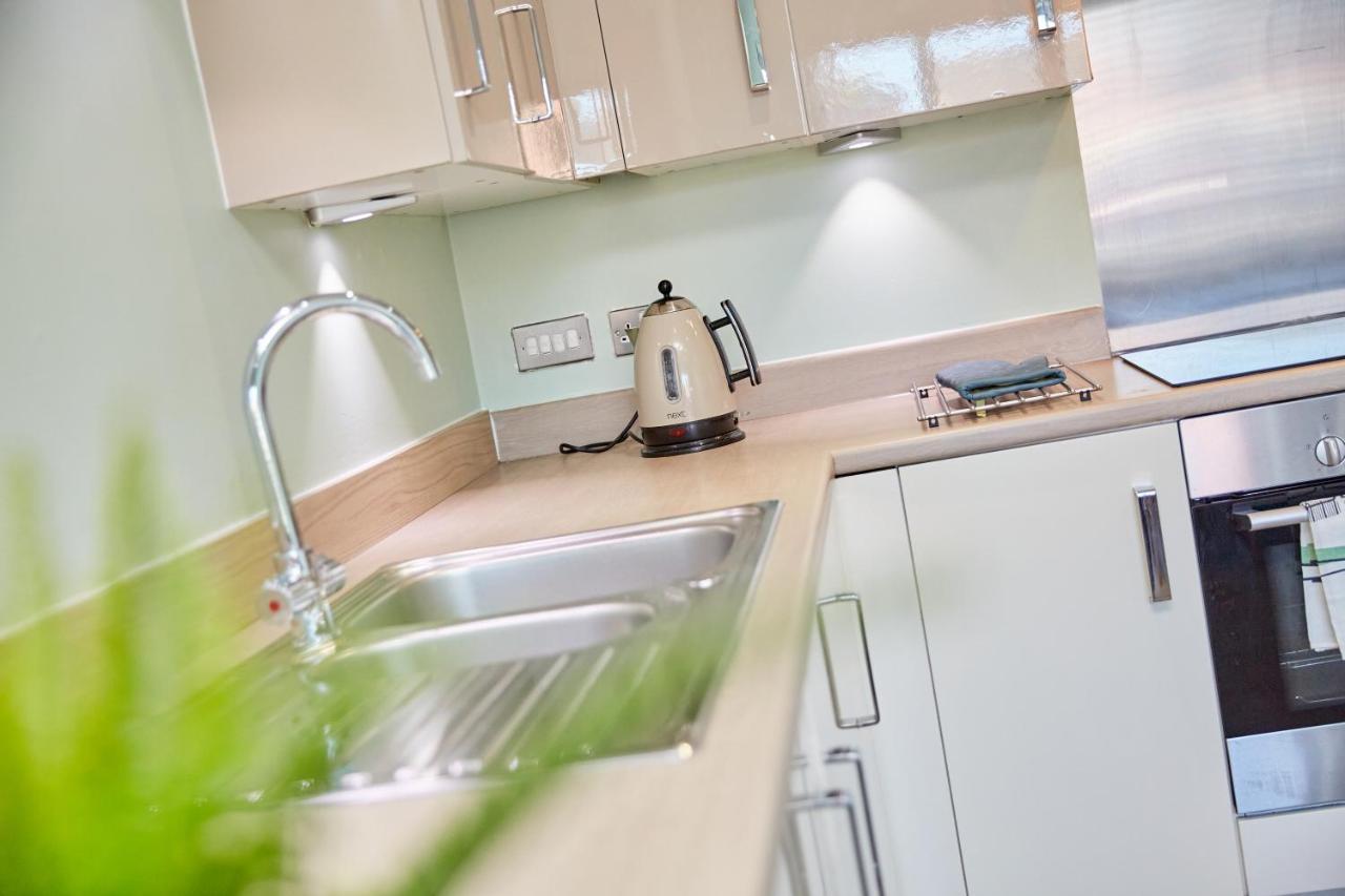 Cosy,Modern And Relaxing 3 Bedroom House With Parking Manchester Esterno foto